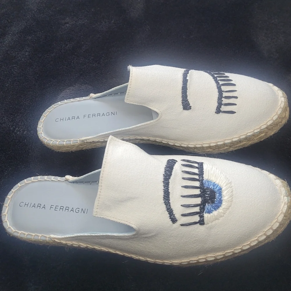 Chiara Ferragni Cream and Black‎ Espadrilles. Sz 40. New In Box